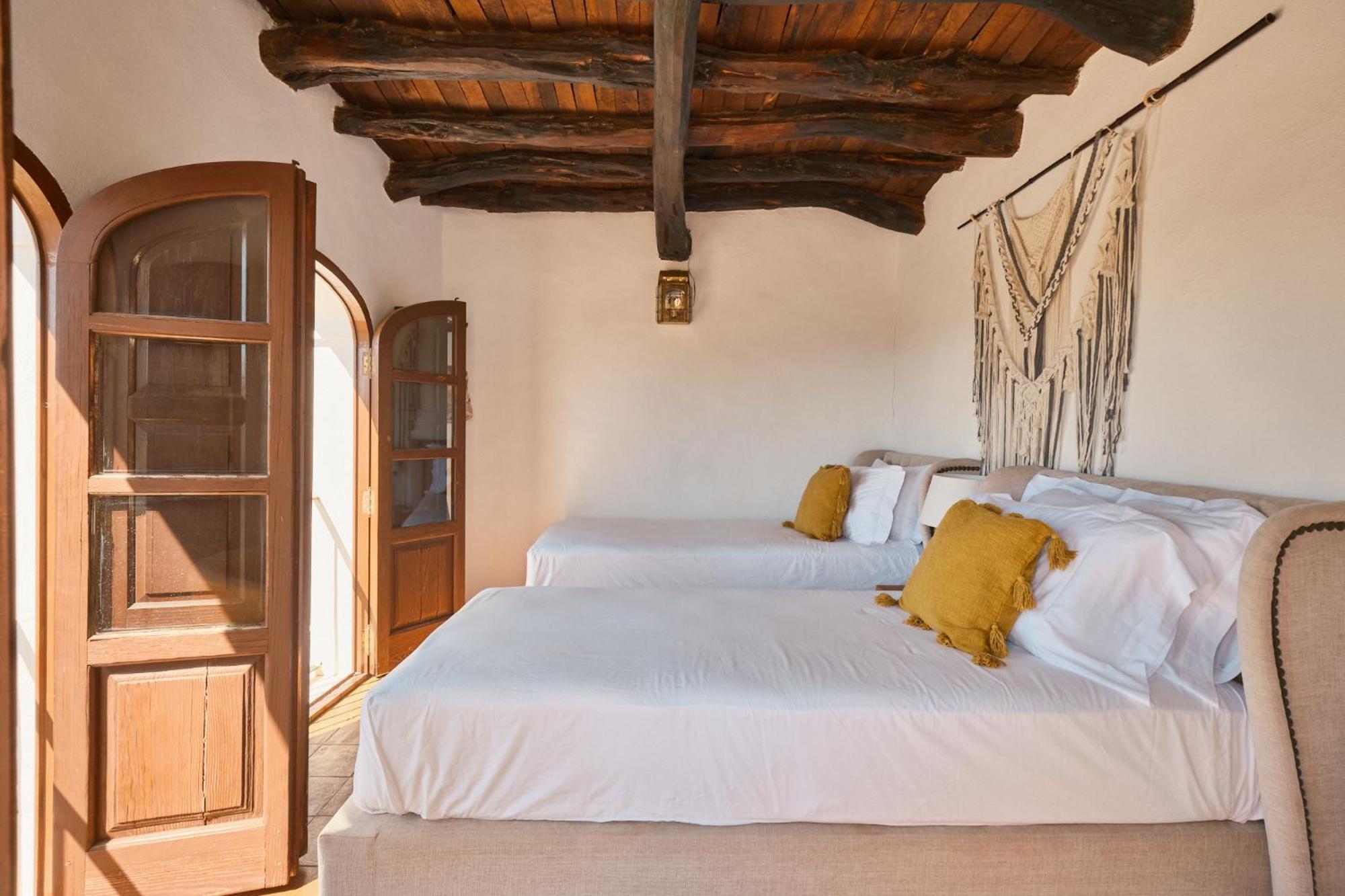 The Guardian House Hotell Santa Gertrudis  Exteriör bild